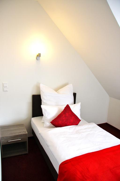 Hotel Gemini Düsseldorf Pokoj fotografie